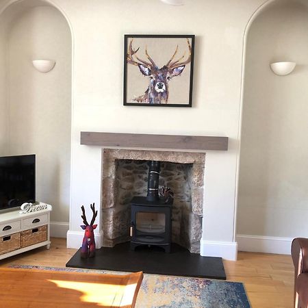 Spacious 2 Bedroom Flat In Heart Of Ballater Exterior photo